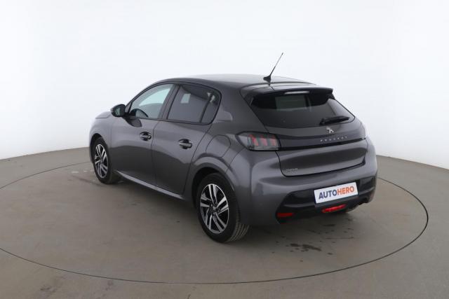 Peugeot 208 image 2
