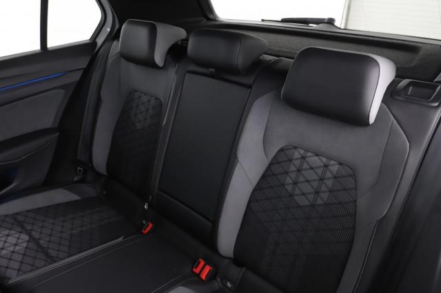 Volkswagen Golf image 2