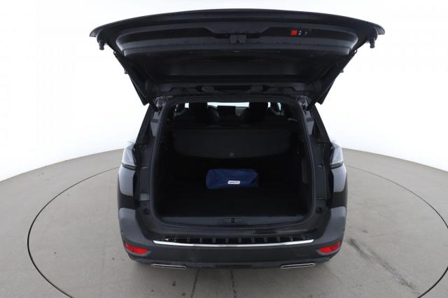 Peugeot 5008 image 9