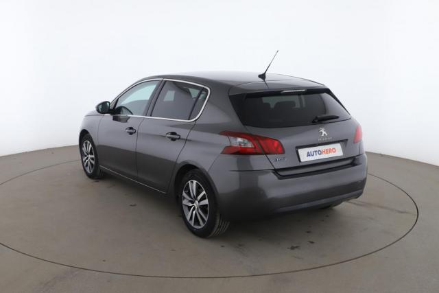 Peugeot 308 image 2