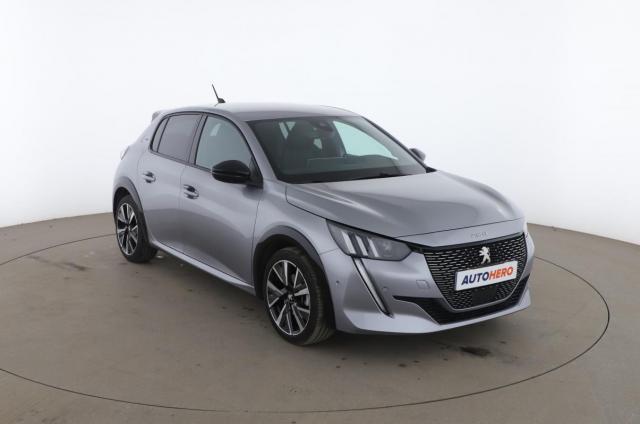 Peugeot 208 image 5