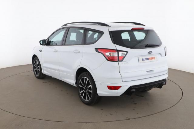 Ford Kuga image 4