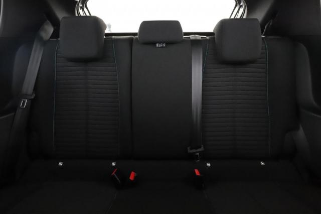 Peugeot 208 image 1