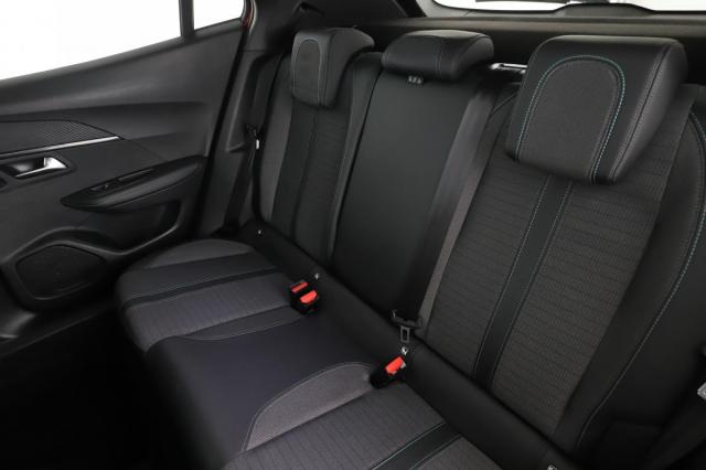 Peugeot 2008 image 5