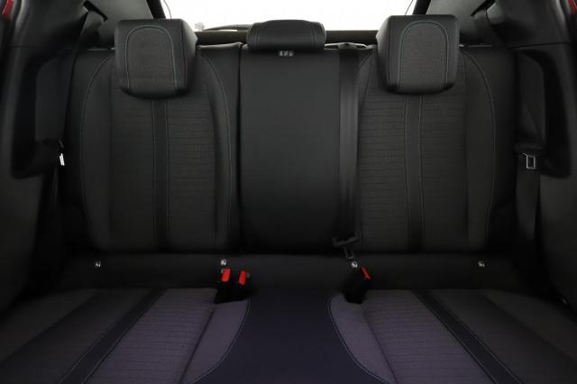 Peugeot 2008 image 1