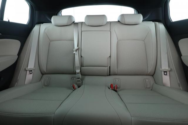 Opel Insignia image 7