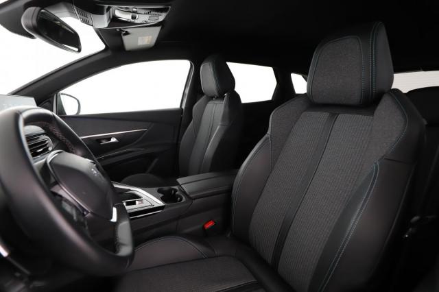 Peugeot 3008 image 3