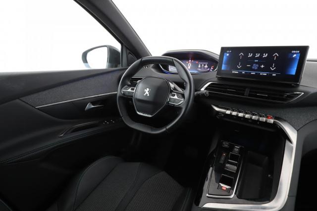 Peugeot 3008 image 2