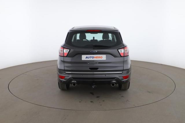 Ford Kuga image 9