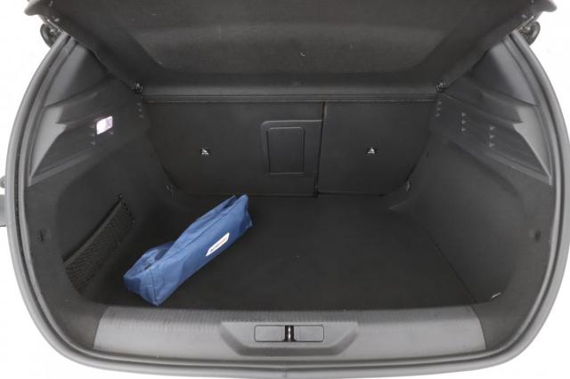 Peugeot 308 image 1