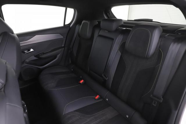 Peugeot 308 image 9