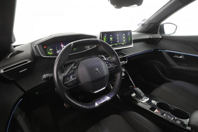 Peugeot 2008 image 3
