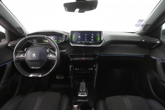 Peugeot 2008 image 7