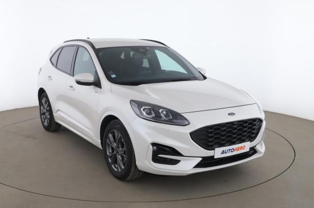 Ford Kuga image 9