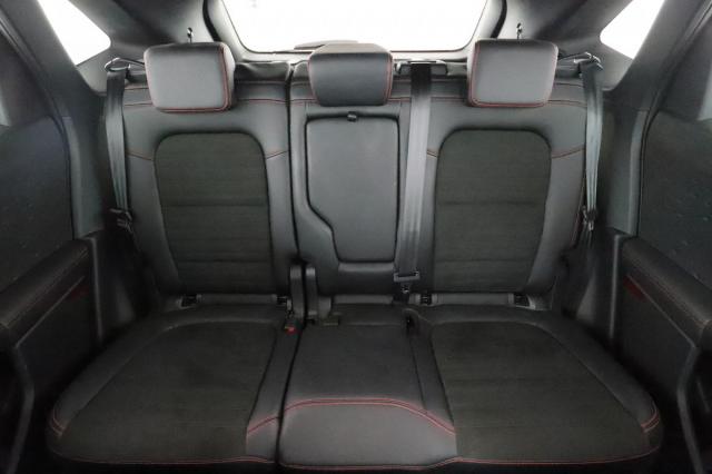 Ford Kuga image 6