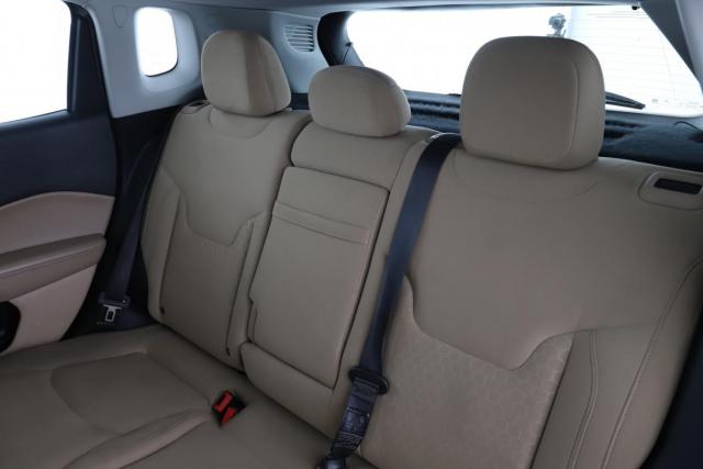 Jeep Compass image 9