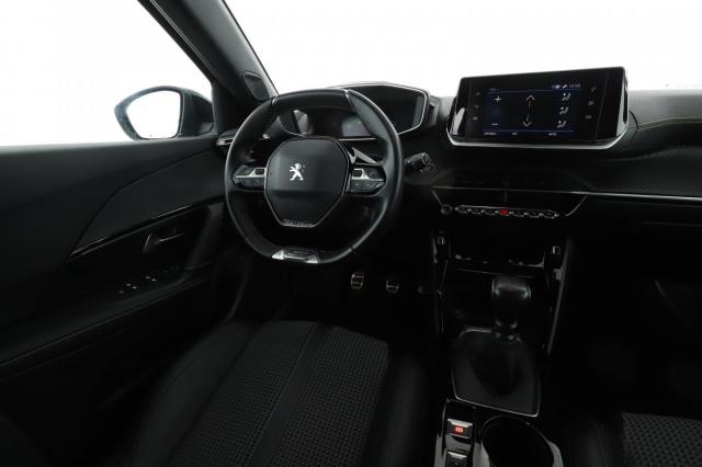 Peugeot 2008 image 4