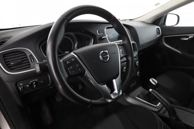 Volvo V40 image 6