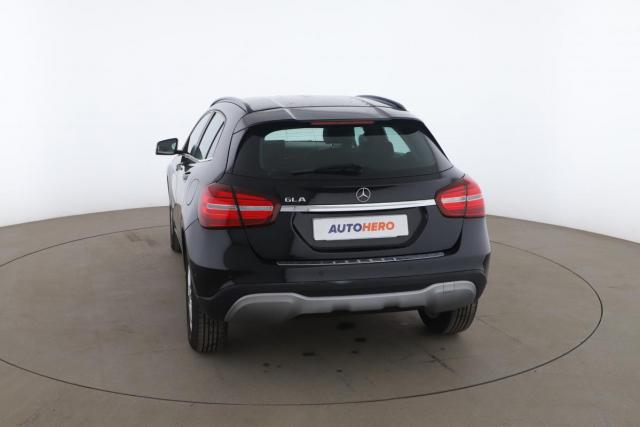 Mercedes Benz Gla image 3