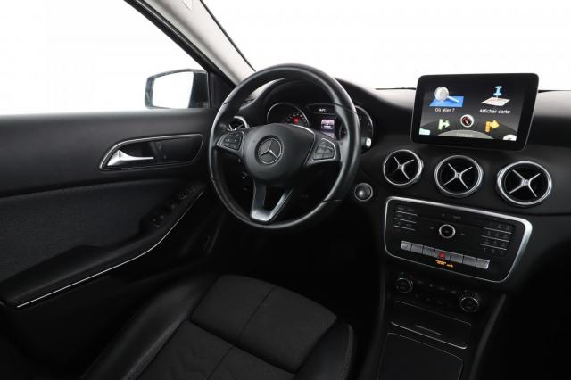 Mercedes Benz Gla image 5