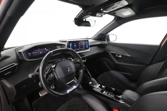 Peugeot 2008 image 8