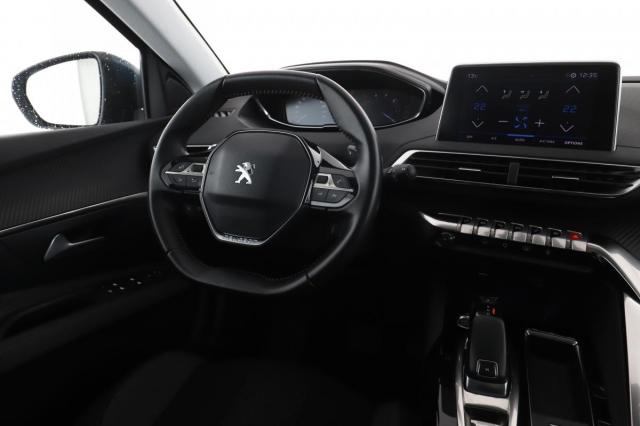 Peugeot 3008 image 3