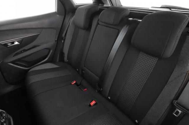 Peugeot 3008 image 8