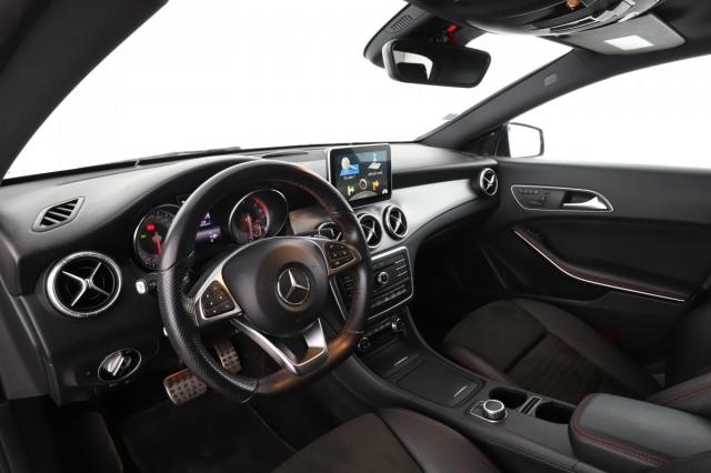 Mercedes Benz Cla image 5