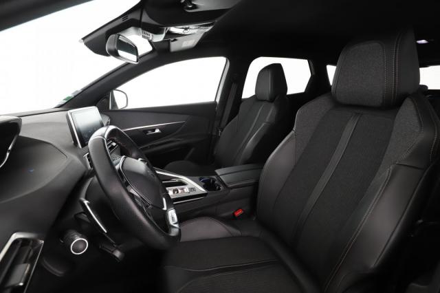 Peugeot 3008 image 3