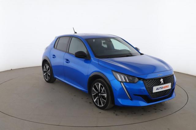 Peugeot 208 image 6