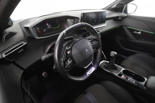 Peugeot 208 image 5