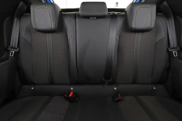 Peugeot 208 image 7