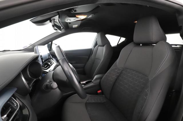 Toyota C-Hr image 2