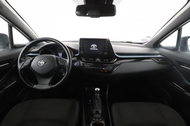 Toyota C-Hr image 6