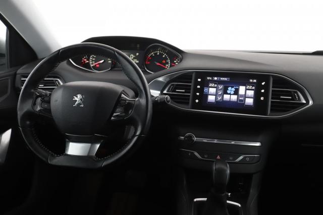 Peugeot 308 image 1