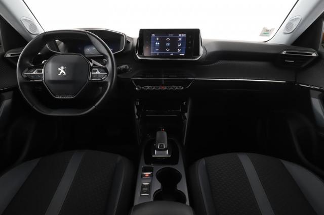 Peugeot 2008 image 1