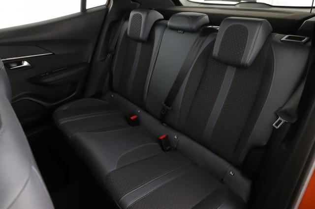 Peugeot 2008 image 7