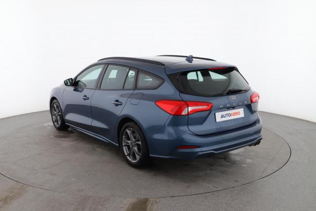Ford Focus image 2