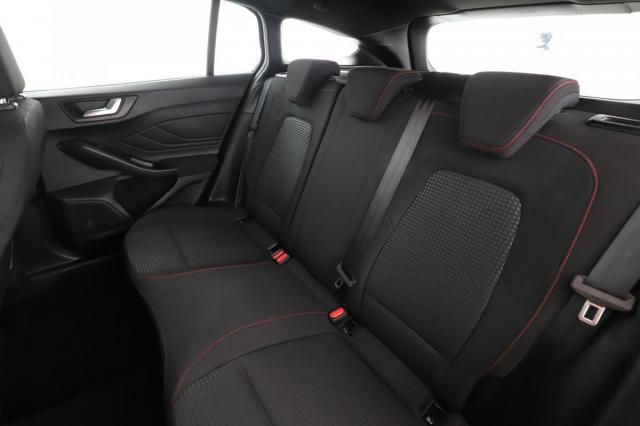 Ford Focus image 8