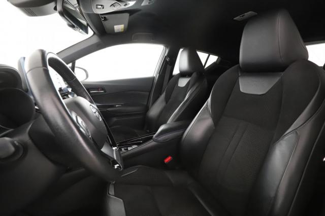 Toyota C-Hr image 3