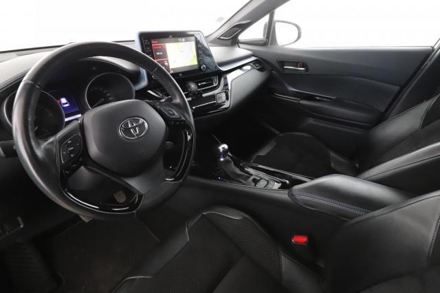 Toyota C-Hr image 1