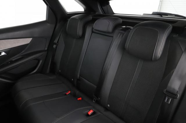 Peugeot 3008 image 7