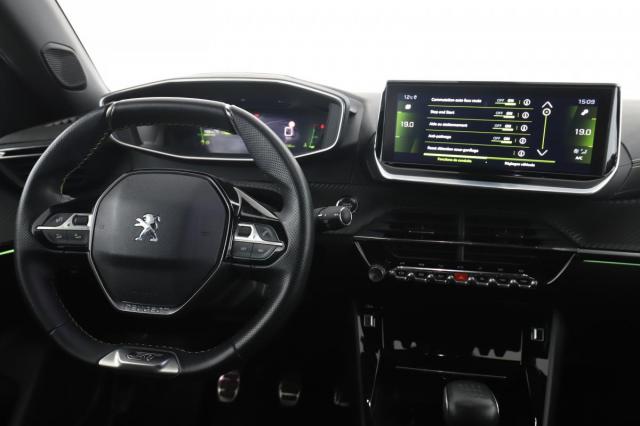 Peugeot 2008 image 9