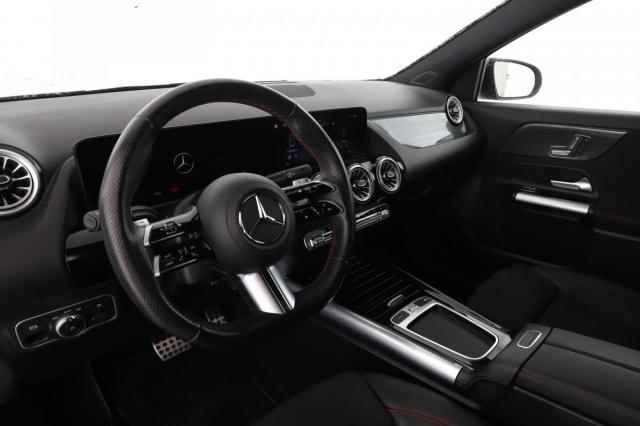 Mercedes Benz Gla image 7