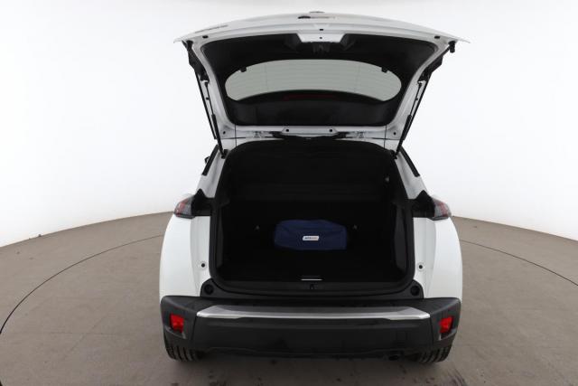 Peugeot 2008 image 6
