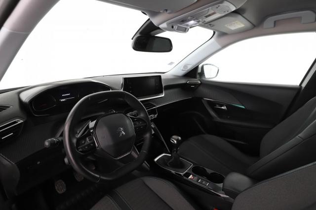 Peugeot 2008 image 9