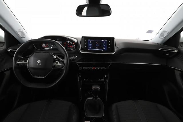 Peugeot 2008 image 1