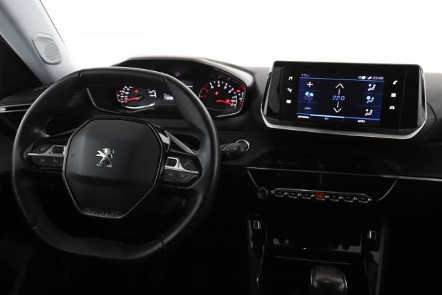 Peugeot 2008 image 2