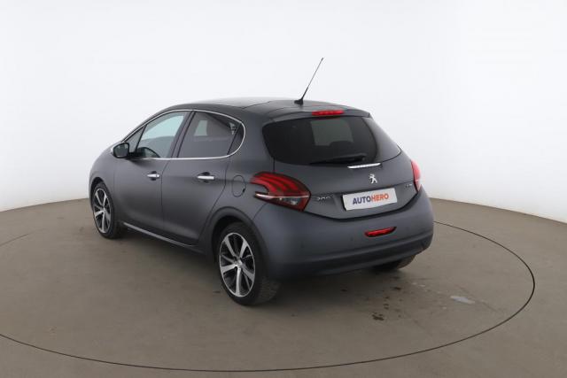 Peugeot 208 image 1
