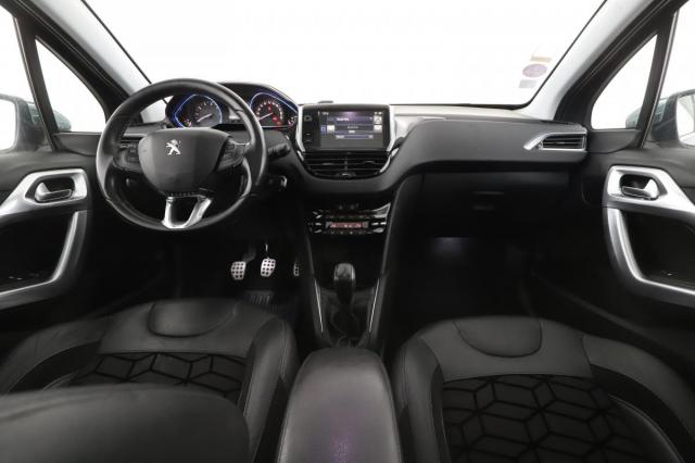Peugeot 208 image 6